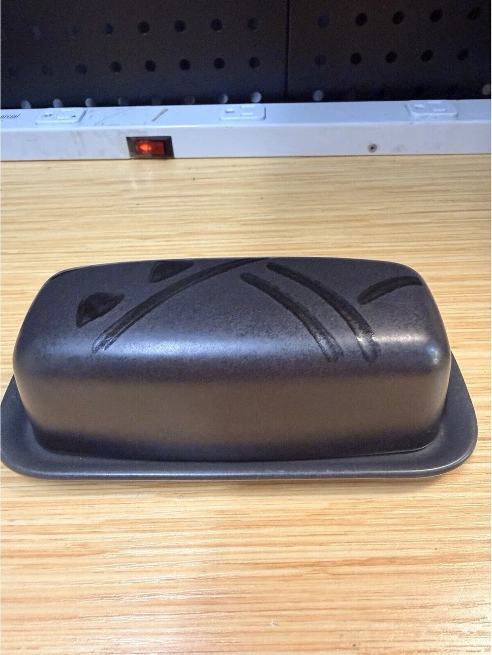Pfaltzgraff Black Midnight Sun Lidded Butter Dish One Stick 1/4 lb Stoneware *